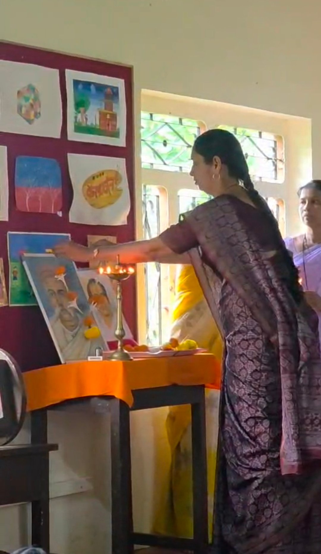 ‘दि मॉडेल इंग्लिश स्कूल सैतवडे’मध्ये वक्तृत्व स्पर्धा उत्साहात; विद्यार्थ्यांचा उत्स्फूर्त सहभाग!