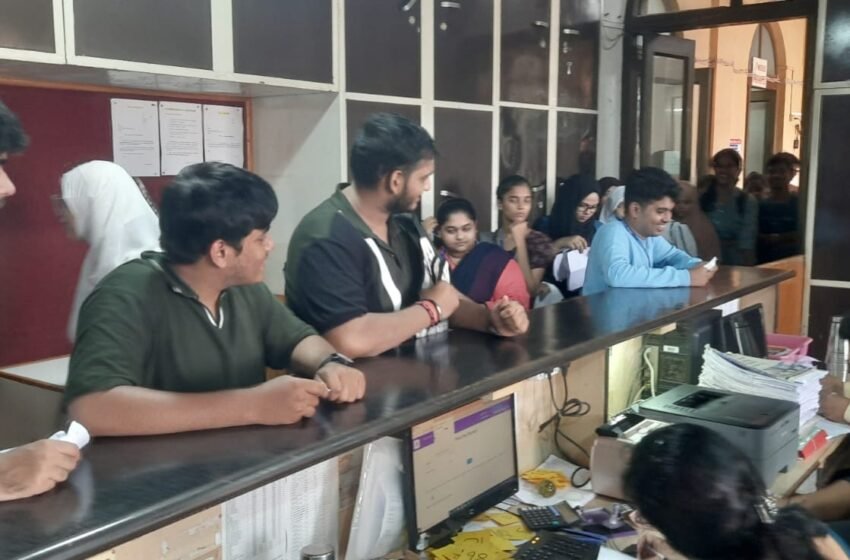  दुष्काळग्रस्त भागांतील विद्यार्थ्यांना दिलासा
